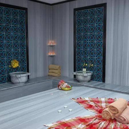 The Hera Platinum 4*