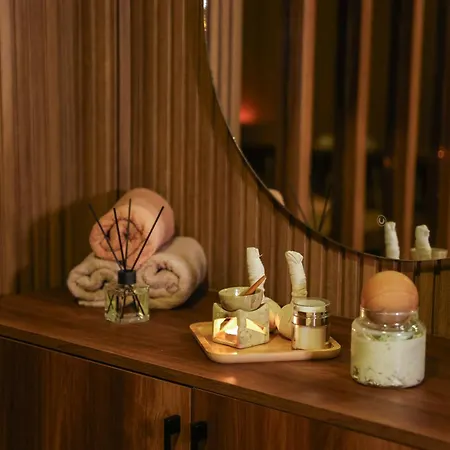 Hotel The Hera Platinum 4*