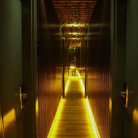 The Hera Platinum Hotel 4*